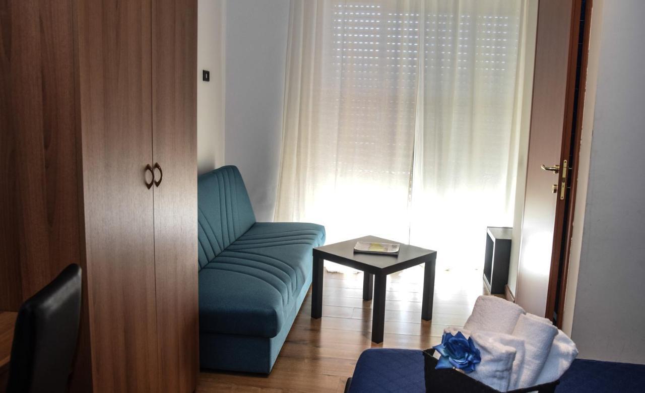 Hotel Kennedy ナポリ エクステリア 写真